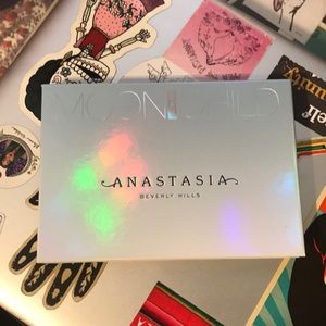 Anastasia Beverly Hills Moon Child Glow Kit